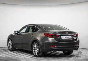 Подержанный автомобиль Mazda 6 Sedan 2017 года (7 фото)