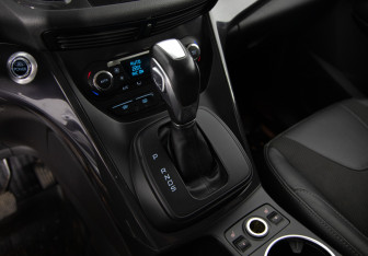 Подержанный автомобиль Ford Kuga 2013 года (15 фото)