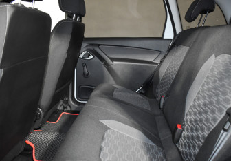 Подержанный автомобиль LADA (ВАЗ) Granta Wagon 2023 года (12 фото)