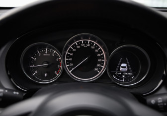 Подержанный автомобиль Mazda CX-9 2018 года (13 фото)