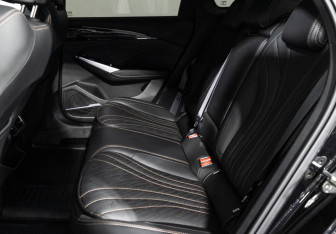 Подержанный автомобиль Geely Preface 2024 года (10 фото)