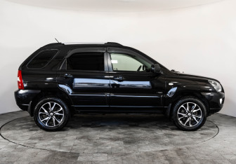Подержанный автомобиль Kia Sportage 2008 года (4 фото)
