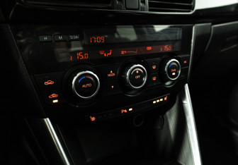 Подержанный автомобиль Mazda CX-5 2013 года (16 фото)