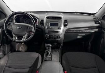 Подержанный автомобиль Kia Sorento 2019 года (15 фото)