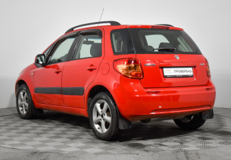 Подержанный автомобиль Suzuki SX4 Hatchback 2008 года (7 фото)