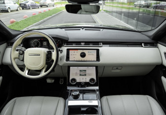 Подержанный автомобиль Land Rover Range Rover Velar 2017 года (14 фото)