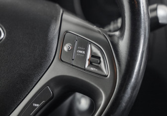 Подержанный автомобиль Hyundai ix35 2014 года (12 фото)