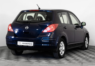 Подержанный автомобиль Nissan Tiida Hatchback 2008 года (5 фото)