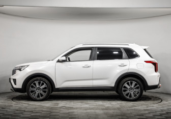 Подержанный автомобиль Kia Sportage 2022 года (8 фото)