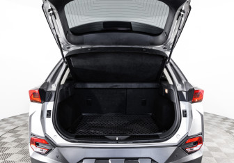 Подержанный автомобиль FAW Bestune T77 2023 года (34 фото)