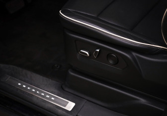 Подержанный автомобиль Cadillac Escalade Suv 2022 года (33 фото)