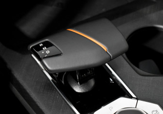 Подержанный автомобиль Changan UNI-V 2022 года (13 фото)