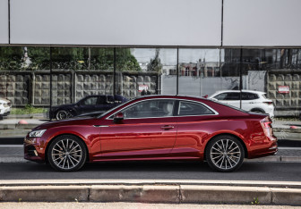 Подержанный автомобиль Audi A5 Coupe 2018 года (9 фото)