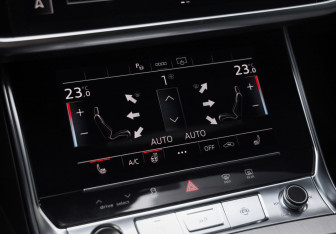 Подержанный автомобиль Audi A6 Sedan 2021 года (24 фото)