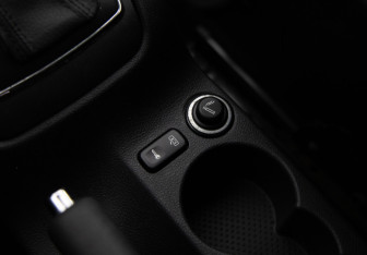 Подержанный автомобиль Skoda Yeti 2012 года (16 фото)