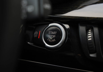 Подержанный автомобиль BMW X5 2016 года (16 фото)