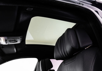 Подержанный автомобиль BMW X6 2015 года (32 фото)