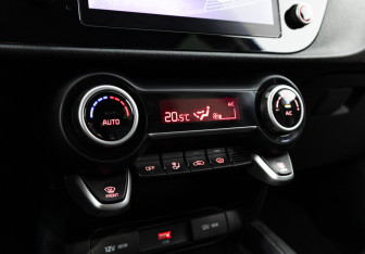 Подержанный автомобиль Kia Rio Hatchback 2021 года (16 фото)