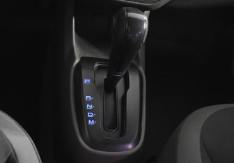 Подержанный автомобиль Chevrolet Cobalt Sedan 2013 года (16 фото)