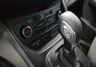 Подержанный автомобиль Ford Kuga 2019 года (16 фото)