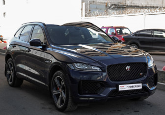 Подержанный автомобиль Jaguar F-Pace 2017 года (4 фото)