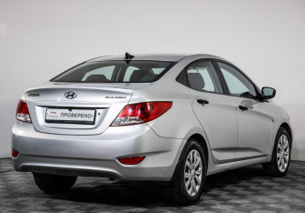Подержанный автомобиль Hyundai Solaris Sedan 2013 года (5 фото)