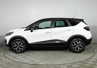 Подержанный автомобиль Renault Kaptur 2017 года (8 фото)
