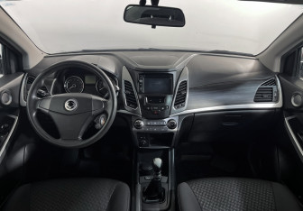 Подержанный автомобиль SsangYong Actyon 2014 года (9 фото)