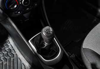 Подержанный автомобиль Hyundai Solaris Sedan 2012 года (11 фото)