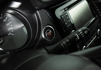 Подержанный автомобиль Nissan X-Trail 2019 года (19 фото)