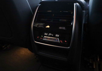 Подержанный автомобиль BMW X5 2020 года (24 фото)