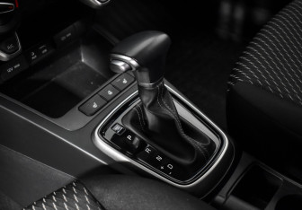 Подержанный автомобиль Kia Rio Hatchback 2019 года (11 фото)