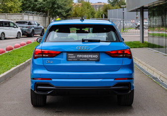 Подержанный автомобиль Audi Q3 2019 года (6 фото)