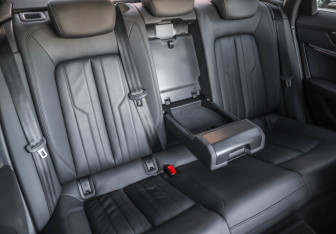 Подержанный автомобиль Audi A6 Sedan 2021 года (30 фото)