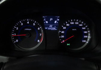 Подержанный автомобиль Hyundai Solaris Sedan 2013 года (12 фото)