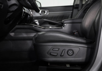 Подержанный автомобиль Kia Sorento 2020 года (25 фото)