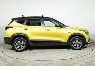 Подержанный автомобиль Kia Seltos 2020 года (4 фото)