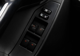 Подержанный автомобиль Toyota Verso 2015 года (18 фото)