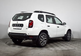 Подержанный автомобиль Renault Duster 2020 года (5 фото)