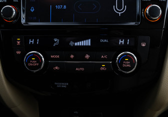 Подержанный автомобиль Nissan X-Trail 2021 года (16 фото)