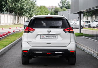 Подержанный автомобиль Nissan X-Trail 2019 года (7 фото)