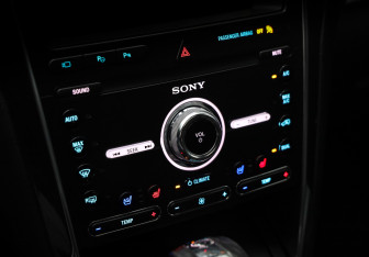 Подержанный автомобиль Ford Explorer 2019 года (18 фото)