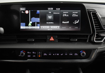 Подержанный автомобиль Kia Sportage 2023 года (18 фото)