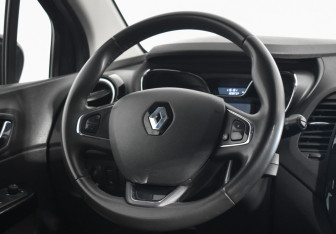 Подержанный автомобиль Renault Kaptur 2018 года (14 фото)
