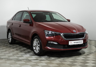 Подержанный автомобиль Skoda Rapid Liftback 2021 года (3 фото)