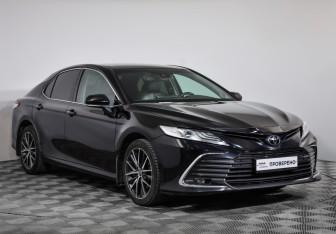 Подержанный автомобиль Toyota Camry Sedan 2021 года (3 фото)