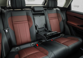 Подержанный автомобиль Land Rover Range Rover Evoque 2024 года (31 фото)