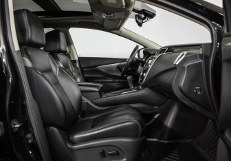 Подержанный автомобиль Nissan Murano Suv 2018 года (27 фото)