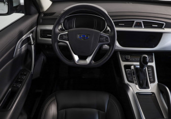 Подержанный автомобиль Geely Atlas 2020 года (10 фото)