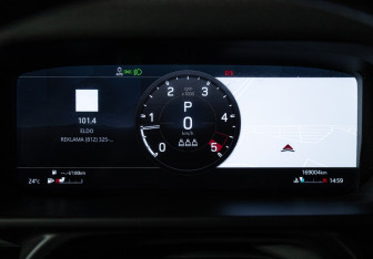 Подержанный автомобиль Land Rover Defender Suv 2021 года (11 фото)